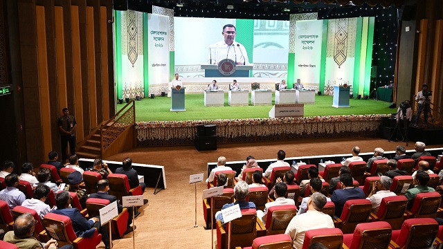 সিন্ডিকেট দমনসহ ডিসিদের একগুচ্ছ নির্দেশনা প্রধানমন্ত্রীর