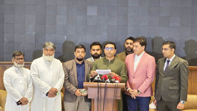 আ. লীগকে নিষিদ্ধ করাই সর্বপ্রথম সংস্কার : ববি হাজ্জাজ