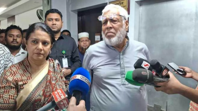 সব পক্ষের কথা শুনে ন্যায্য যে সমাধান সেটা আমরা করবো