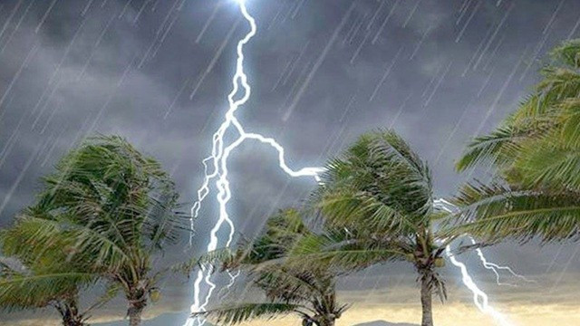 দেশজুড়ে বজ্রসহ বৃষ্টির সম্ভাবনা, কোথাও হতে পারে ভারী বর্ষণ