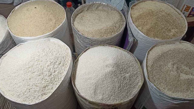 মূল্যস্ফীতি কমলেও চালের একরোখা দামের চাপ