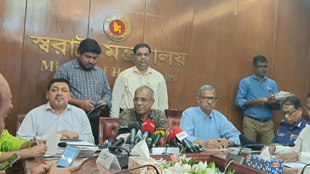 সারাদেশে ৩৩ হাজার পূজামণ্ডপ, বসানো যাবে না মদ-গাঁজার আসর