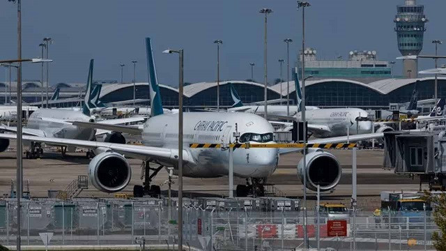 সুপার টাইফুন রাগাসার তাণ্ডবের আগে সতর্ক হংকং