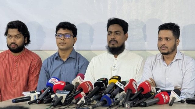 নতুন সংবিধান ছাড়া নির্বাচনে যাবে না এনসিপি: আখতার হোসেন