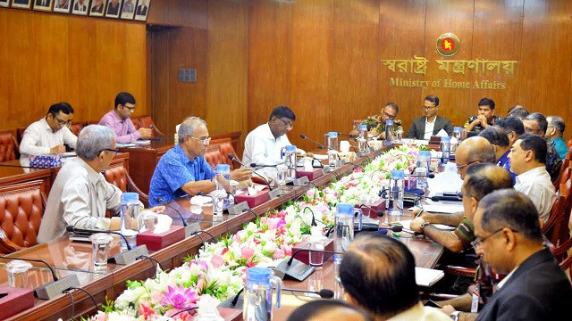 যাবজ্জীবন সাজাপ্রাপ্ত অথচ ‘বয়স্ক’ বন্দিদের মুক্তির বিষয়ে আলোচনা হয়েছে