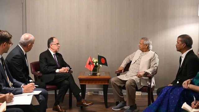 বাংলাদেশ থেকে দক্ষ-অদক্ষ কর্মী নিতে চায় আলবেনিয়া