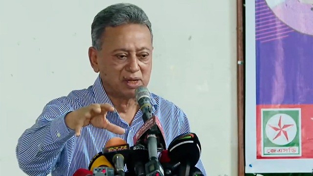 আওয়ামী লীগ এখনও পেশিশক্তির রাজনীতিতে বিশ্বাস করে: আমীর খসরু