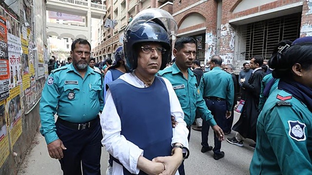 অস্ত্র মামলায় দুই দিনের রিমান্ডে আনিসুল হক