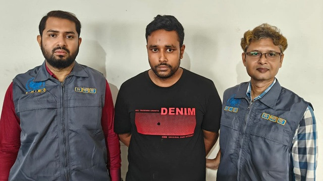 টেলিগ্রামে চাকরির প্রলোভনে কোটি টাকার প্রতারণা, গ্রেপ্তার ১