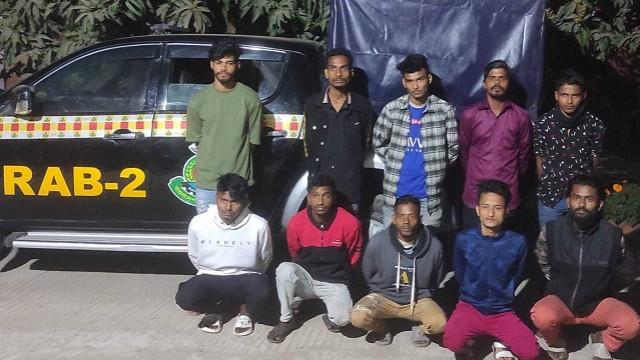 মোহাম্মদপুর-আদাবরে র‌্যাবের অভিযান, ১০ ছিনতাইকারী গ্রেপ্তার