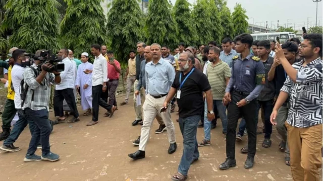 মাইলস্টোন শিক্ষার্থীদের ৬ দফা দাবি মেনে নেওয়া হয়েছে: আইন উপদেষ্টা