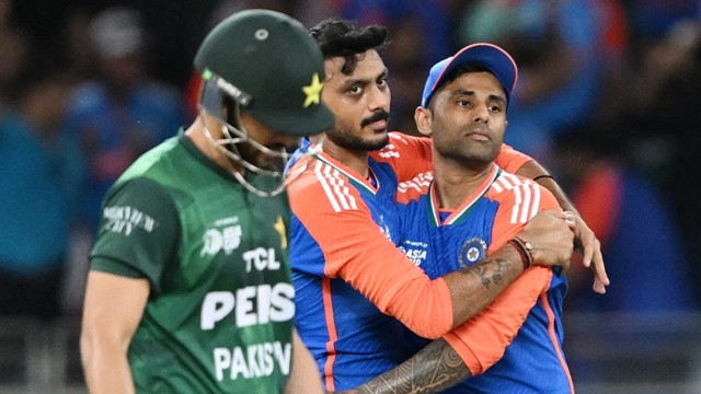 পাকিস্তান ম্যাচের আগে ভারতীয় শিবিরে ধাক্কা