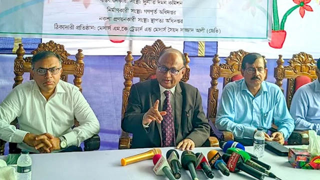 ‘ছাত্র সমন্বয়ক ও উপদেষ্টাদের দুর্নীতির অভিযোগ খতিয়ে দেখবে দুদক’