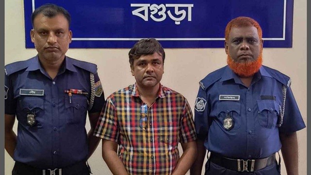 বিএনপি প্রার্থীর গাড়িবহরে হামলায় আ.লীগ নেতা গ্রেফতার