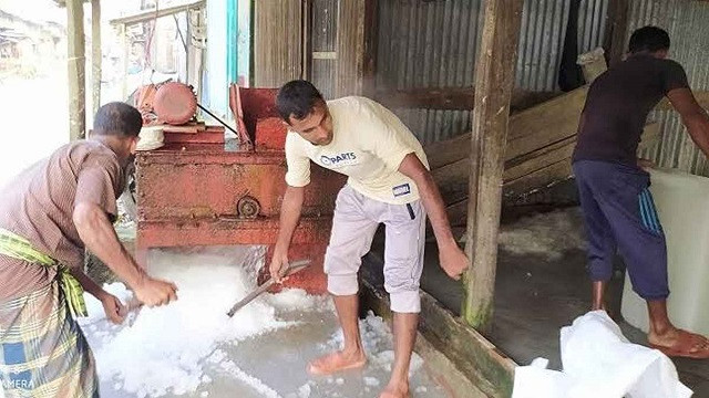 দক্ষিণ অঞ্চলের বৃহৎ মৎস্য বন্দরে বরফ সংকট