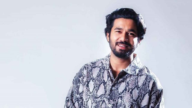 খায়রুল বাসারের ছেড়ে দেওয়া টলিউড ছবিতে থাকছেন যে