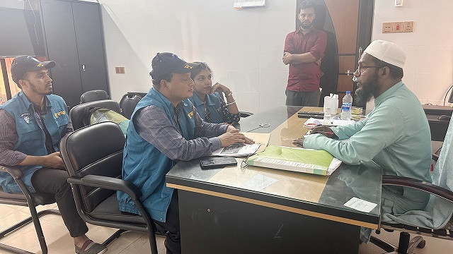 বাউফল উপজেলা স্বাস্থ্য কমপ্লেক্সে ছদ্মবেশে দুদকের অভিযান