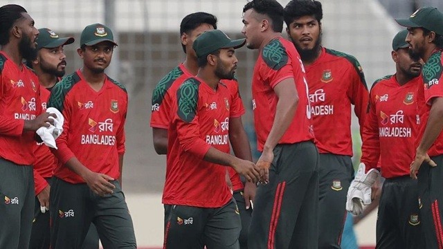 বিমান দুর্ঘটনায় ক্রিকেট বোর্ডের শোক