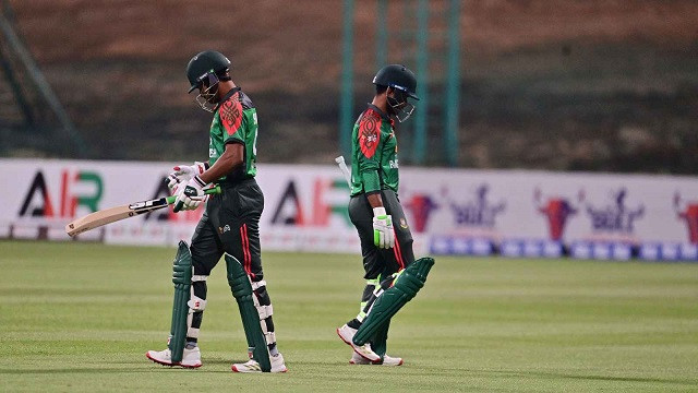 ‘এভাবে চলতে থাকলে বাংলাদেশ টিকতে পারবে না’