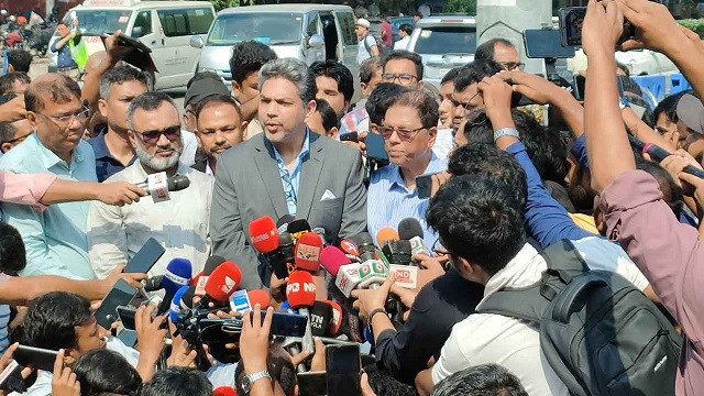 পোশাক তৈরির মূল্যবান কাঁচামাল, গুরুত্বপূর্ণ স্যাম্পল ধ্বংস হয়েছে