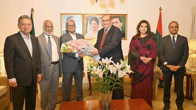 বিএনপির শীর্ষ নেতাদের সঙ্গে পাকিস্তান হাইকমিশনারের সাক্ষাৎ