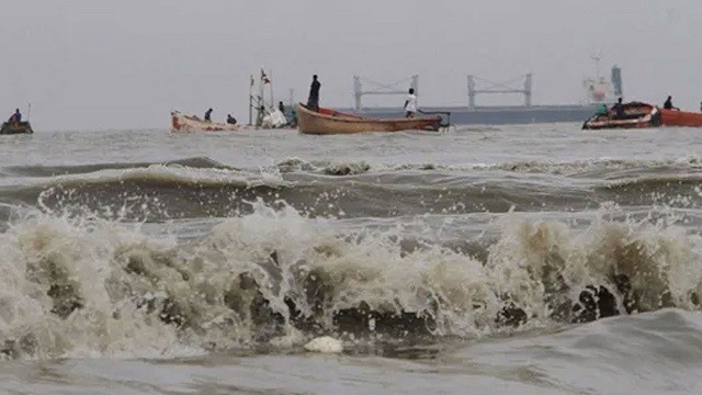 সাগরে লঘুচাপ, সমুদ্র বন্দরে ৩ নম্বর সংকেত