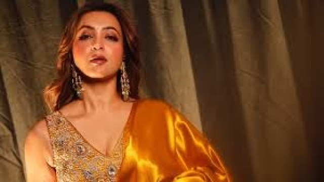 ‘বনি আমার হাত শক্ত করে ধরেছিল’