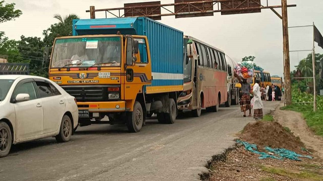 ব্রাহ্মণবাড়িয়ায় ঢাকা-সিলেট মহাসড়ক অবরোধ