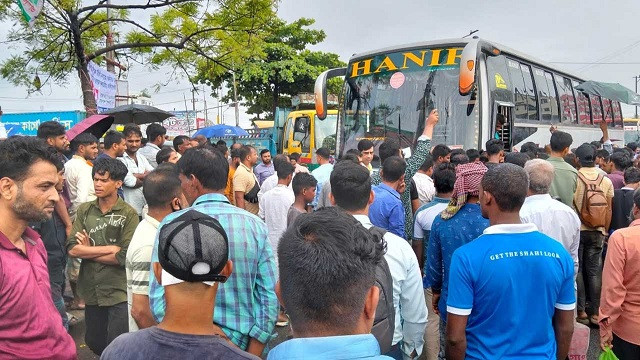 শাহ আমানত সেতুতে দীর্ঘ যানজট