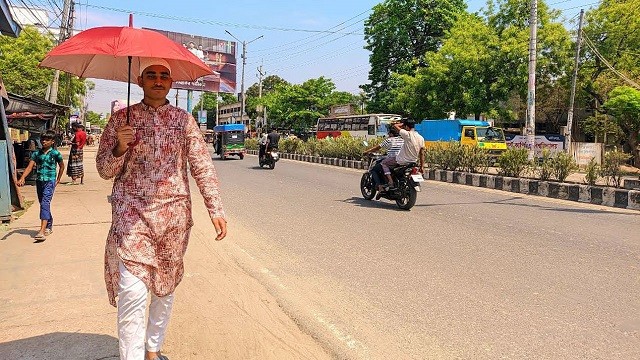 আবারও ৪২ ডিগ্রি ছাড়াল চুয়াডাঙ্গার তাপমাত্রা, জীবন হাঁসফাঁস