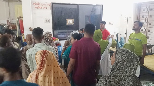 পূর্বশত্রুতার জেরে চুয়াডাঙ্গায় দুই ভাইকে কুপিয়ে হত্যা