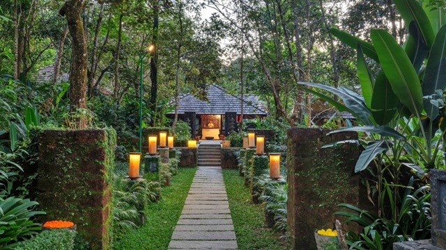 মধুচন্দ্রিমা মধুর হোক এই ছয় গন্তব্যে