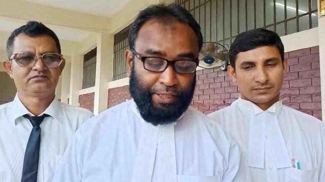বিচারক-রাষ্ট্রপক্ষের আইনজীবীদের বিরুদ্ধে মিথ্যাচারের অভিযোগের প্রতিবাদ
