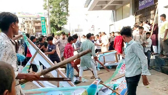 কক্সবাজারে ফুটবল খেলা নিয়ে তুমুল সংঘর্ষ, ইউএনওসহ আহত ৪০