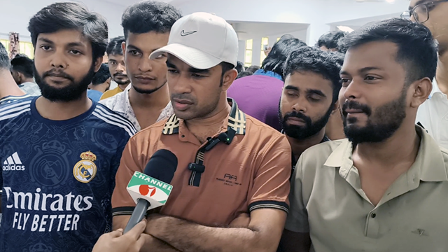 চাকসু নির্বাচনে মনোনয়নপত্র সংগ্রহ করল ছাত্রদল