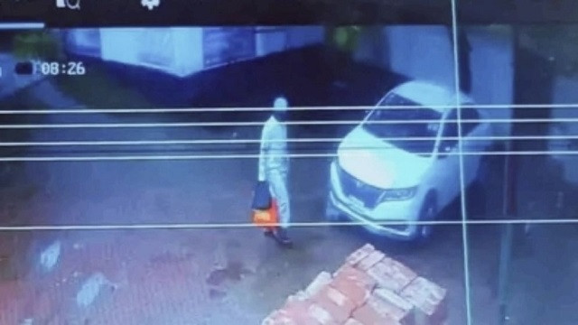 ভাড়া বাসায় মিলল মা ও মেয়ের লাশ