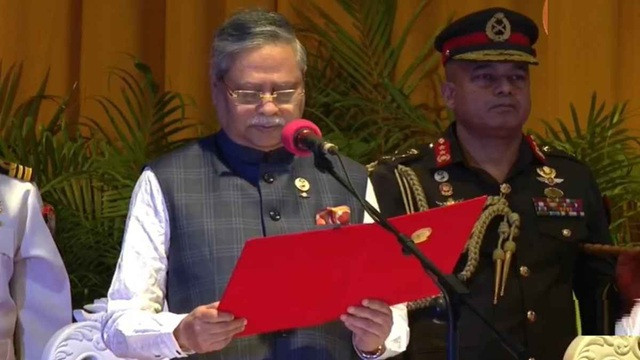 ২৪ এপ্রিল ২০২৩ সালে রাষ্ট্রপতি শপথ নেওয়ার দিন
