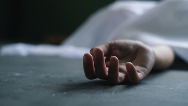 ডেমরায় ছাদ থেকে পড়ে স্কুলছাত্রীর মৃত্যু