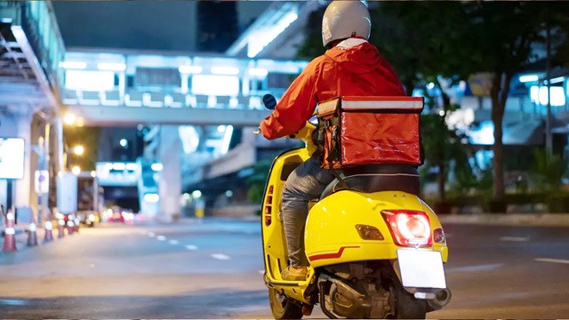 যুক্তরাজ্য থেকে ফেরত পাঠানো হবে কয়েক ডজন বাংলাদেশি-চীনা ও ভারতীয়কে