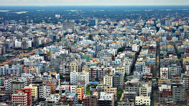 ঢাকার বাতাস আজ ‘সহনীয়’, বায়ুদূষণে শীর্ষে পাকিস্তানের লাহোর