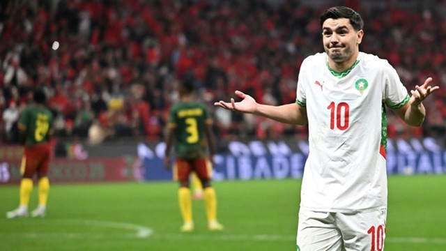 আফকনের ইতিহাসে অনন্য দিয়াজ