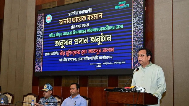 বর্জ্য অপসারণ এখন ডিএসসিসির এক নম্বর অগ্রাধিকার : প্রশাসক