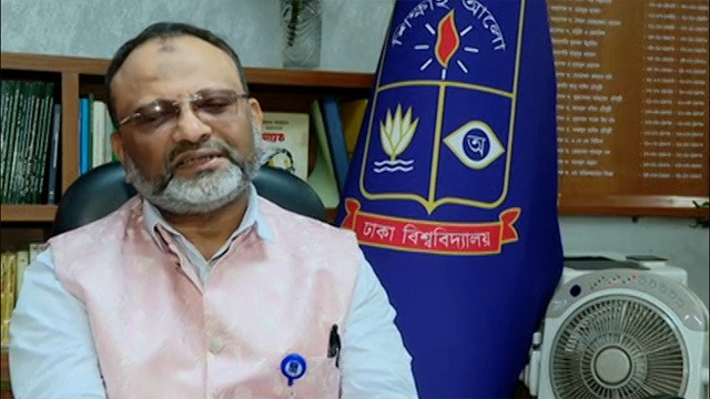 বড় দায়িত্বের মুখে পদ ছেড়ে পালিয়ে যাওয়ার মানুষ নই: ঢাবি ভিসি