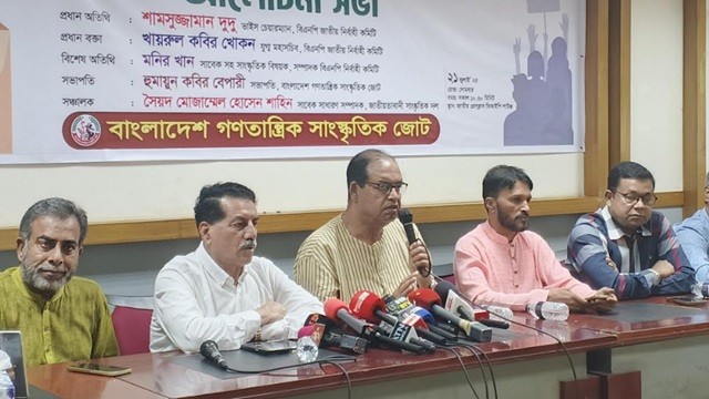 যাদের কোনো ভবিষ্যৎ নেই, তারাই নির্বাচন আটকানোর চেষ্টা করছে : দুদু