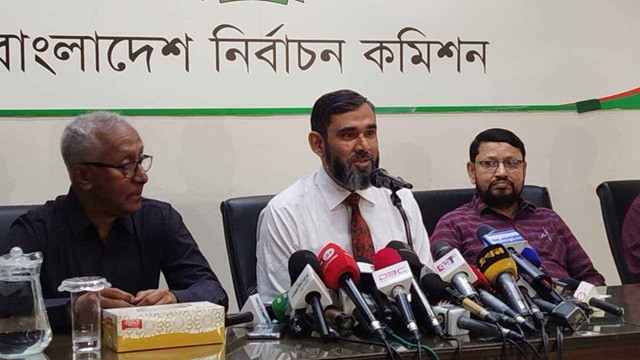 প্রবাসীদের ভোট, তিন পদ্ধতির সম্ভাব্যতা যাচাই করছে ইসি
