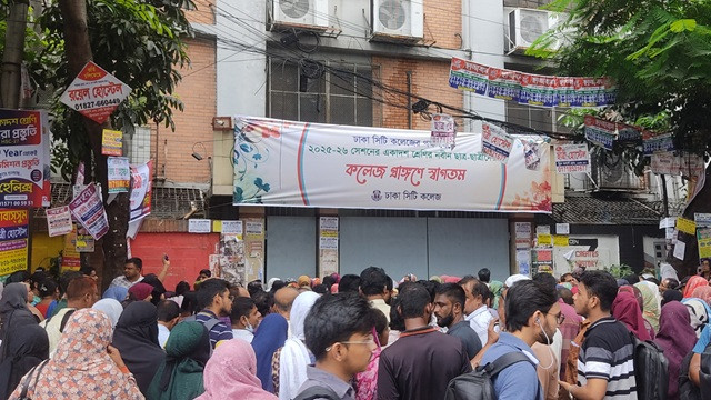 সারা দেশে শুরু হলো একাদশ শ্রেণির ক্লাস