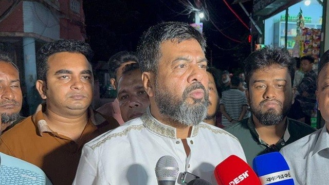 আলোচনায় আসতে বিএনপি নেতাদের নিয়ে বক্তব্য দিচ্ছেন নাসীরুদ্দীন: মজনু