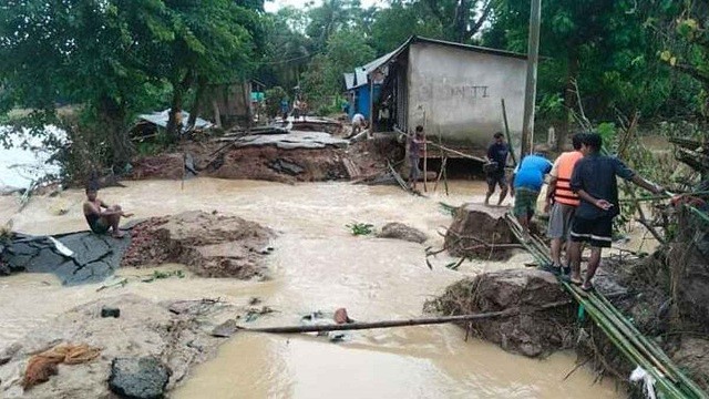 ফেনীতে বন্যায় নিহতের সংখ্যা বেড়ে ১৭