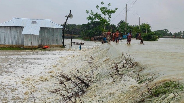 বিপৎসীমার ওপরে মেঘনা-বিষখালী-বলেশ্বরের পানি