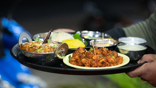 পিরিয়ডের সময় মসলাদার খাবার খেলে কী হয়?